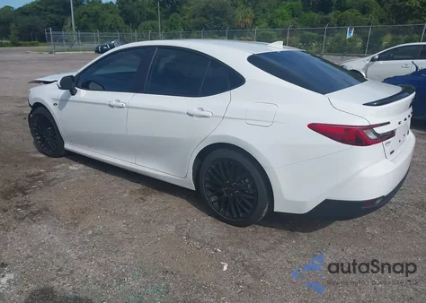 2025 Toyota Camry Le z USA, uszkodzony, nr VIN 4T1DAACKXSU571049